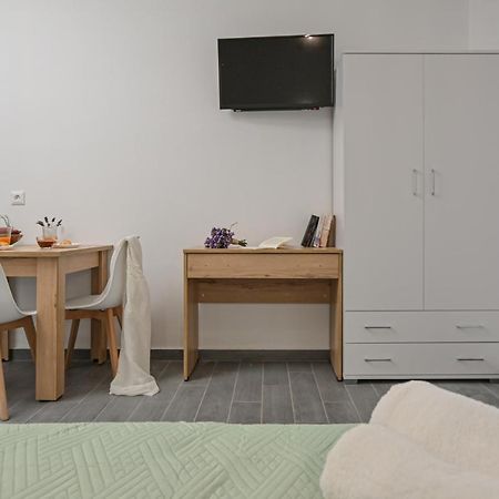 Vive Mare Plaka II Aparthotel Exteriör bild
