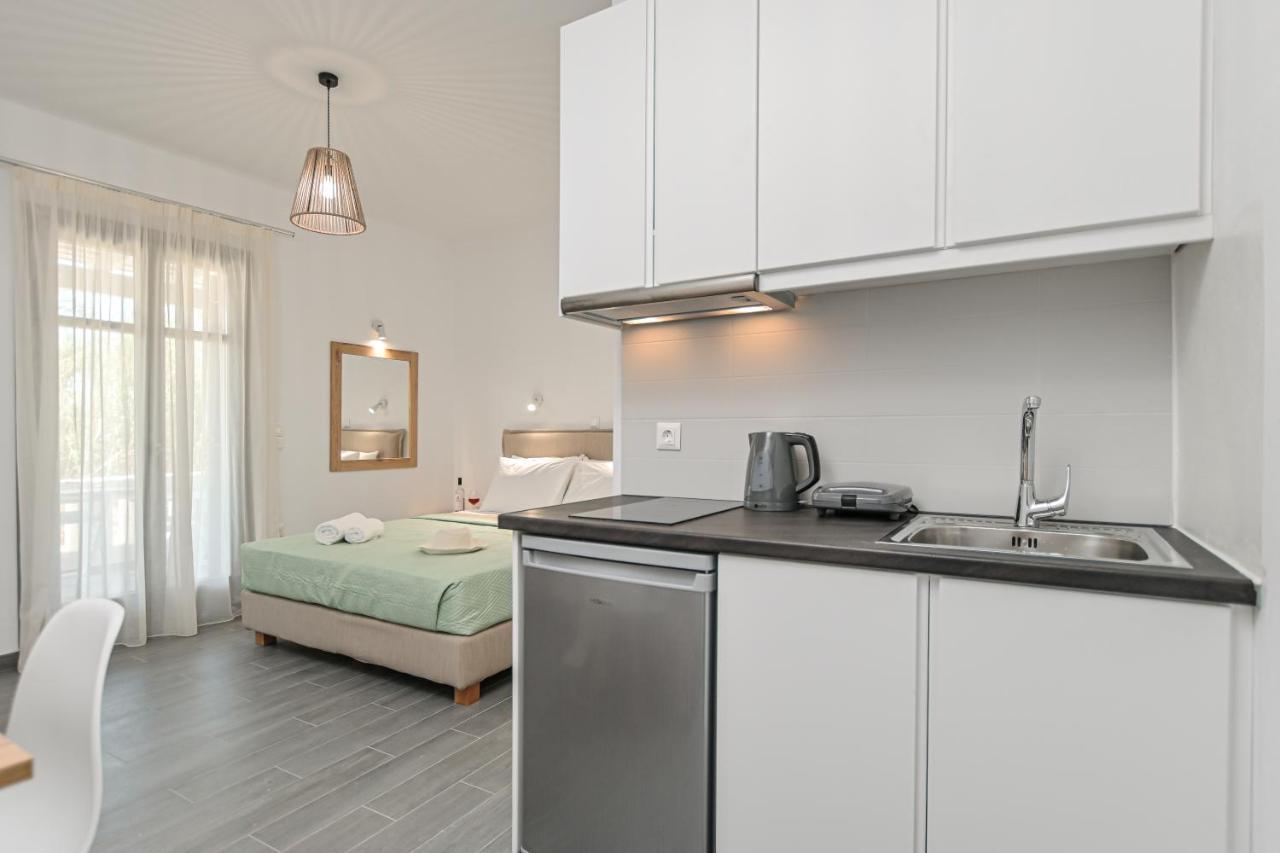 Vive Mare Plaka II Aparthotel Exteriör bild