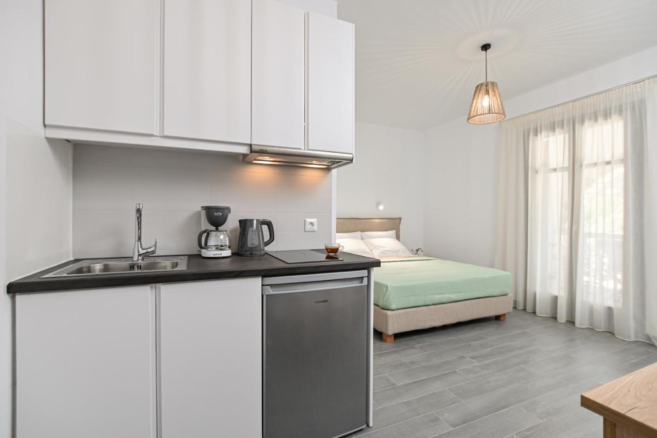 Vive Mare Plaka II Aparthotel Exteriör bild